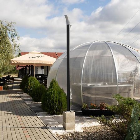 Отель Complex Agrement Bellavi Ocna Mures Экстерьер фото