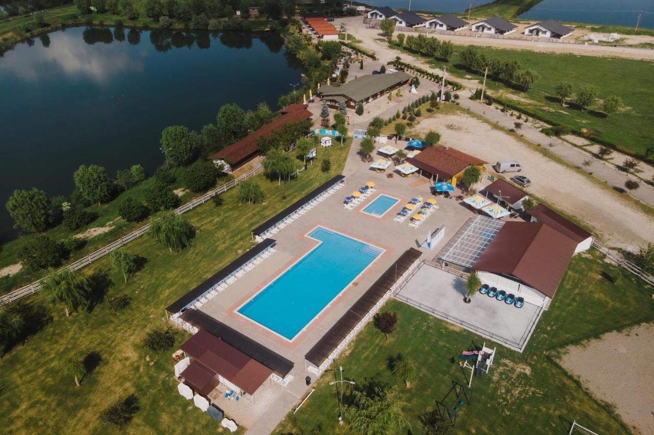 Отель Complex Agrement Bellavi Ocna Mures Экстерьер фото